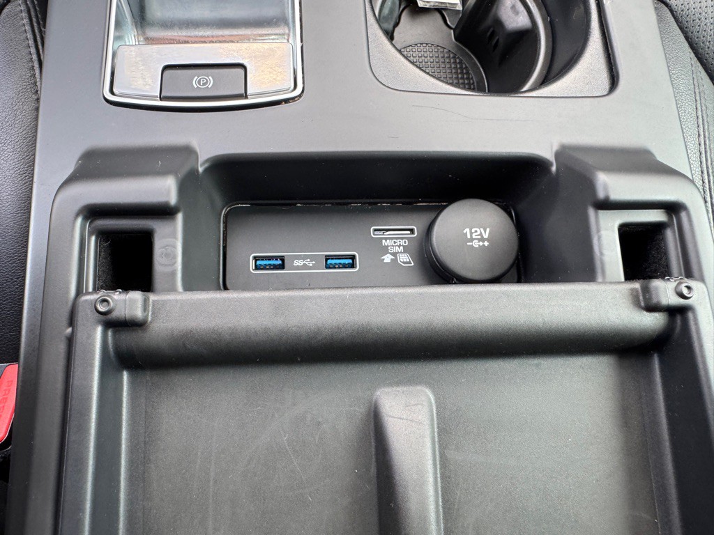 2020 Land Rover Discovery Image 44