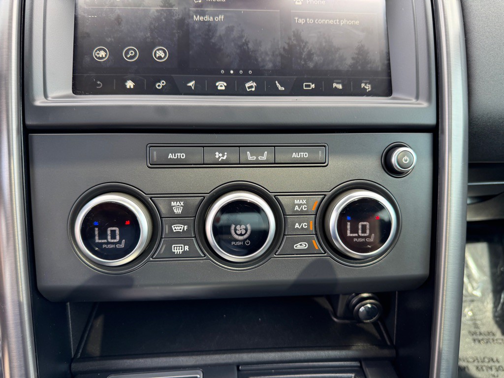 2020 Land Rover Discovery Image 45