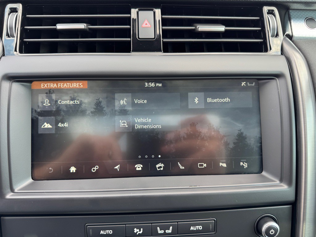 2020 Land Rover Discovery Image 54