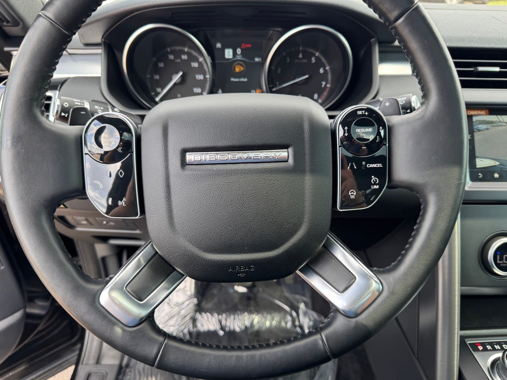 2020 Land Rover Discovery Image 56