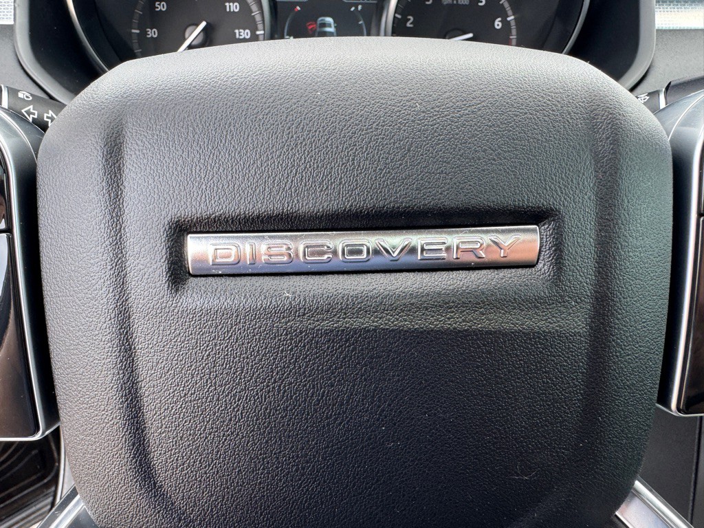 2020 Land Rover Discovery Image 58