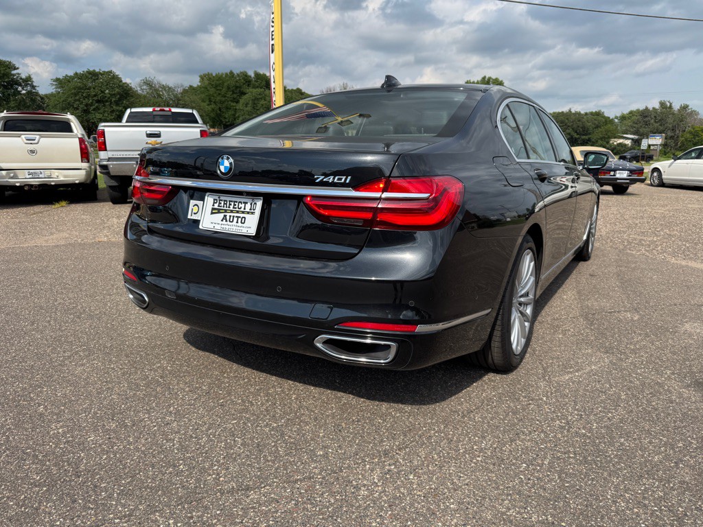 2017 BMW 7 Series Image 7
