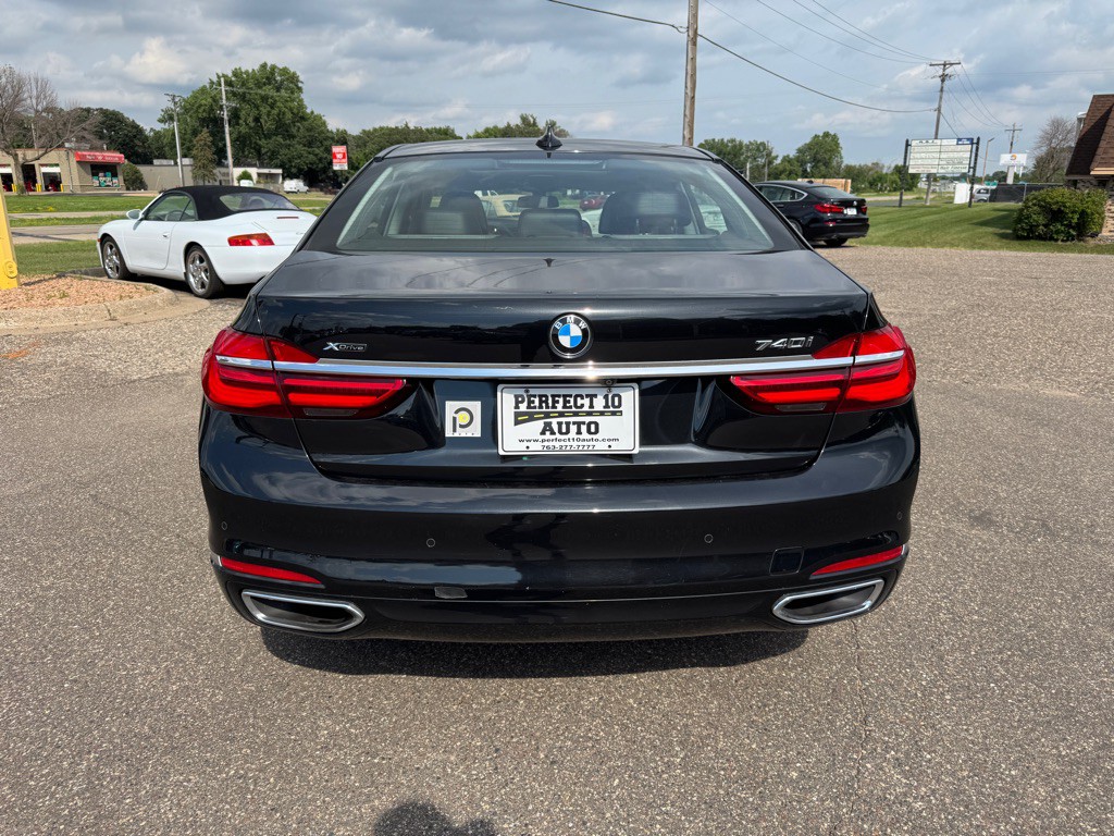 2017 BMW 7 Series Image 8