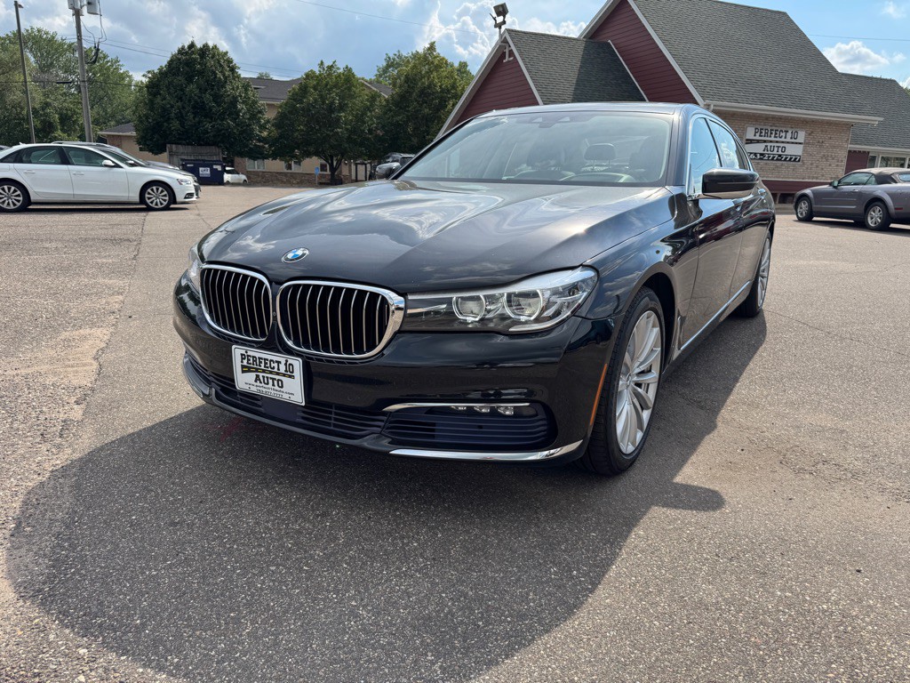 2017 BMW 7 Series Image 15