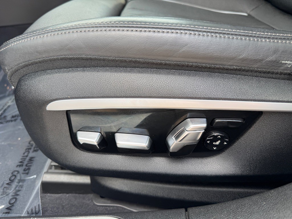 2017 BMW 7 Series Image 27