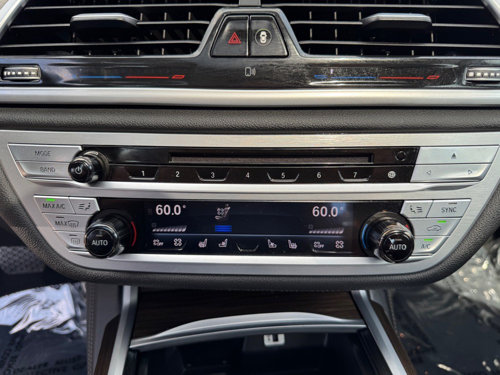 2017 BMW 7 Series Image 46