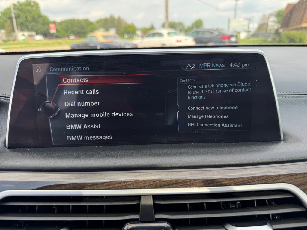 2017 BMW 7 Series Image 49