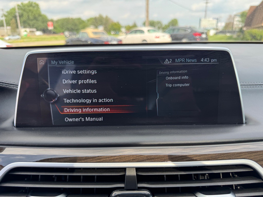 2017 BMW 7 Series Image 51