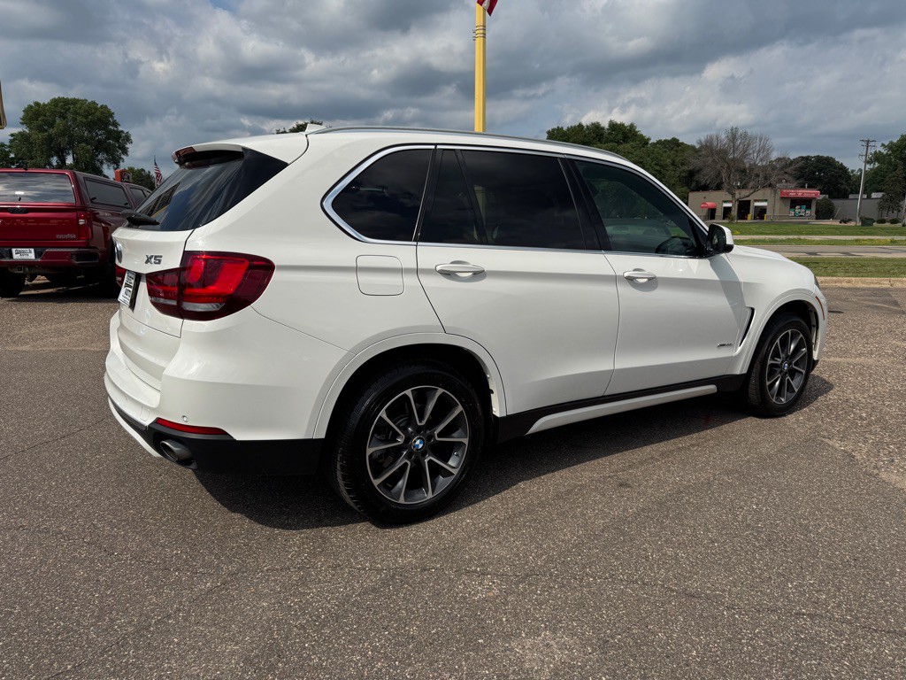 2017 BMW X5 Image 5