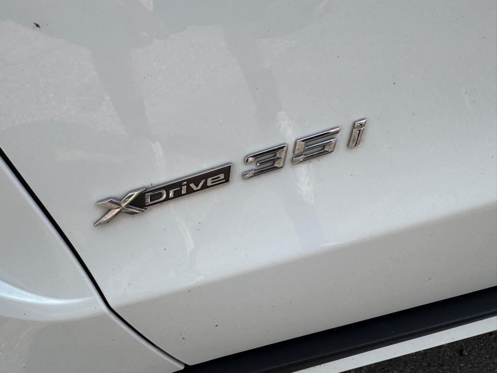 2017 BMW X5 Image 19