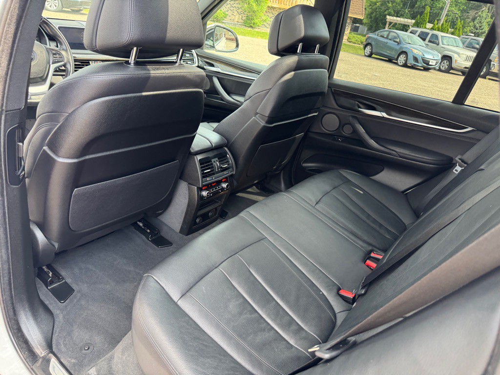2017 BMW X5 Image 28