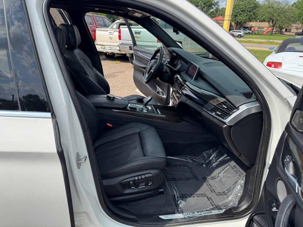 2017 BMW X5 Image 36