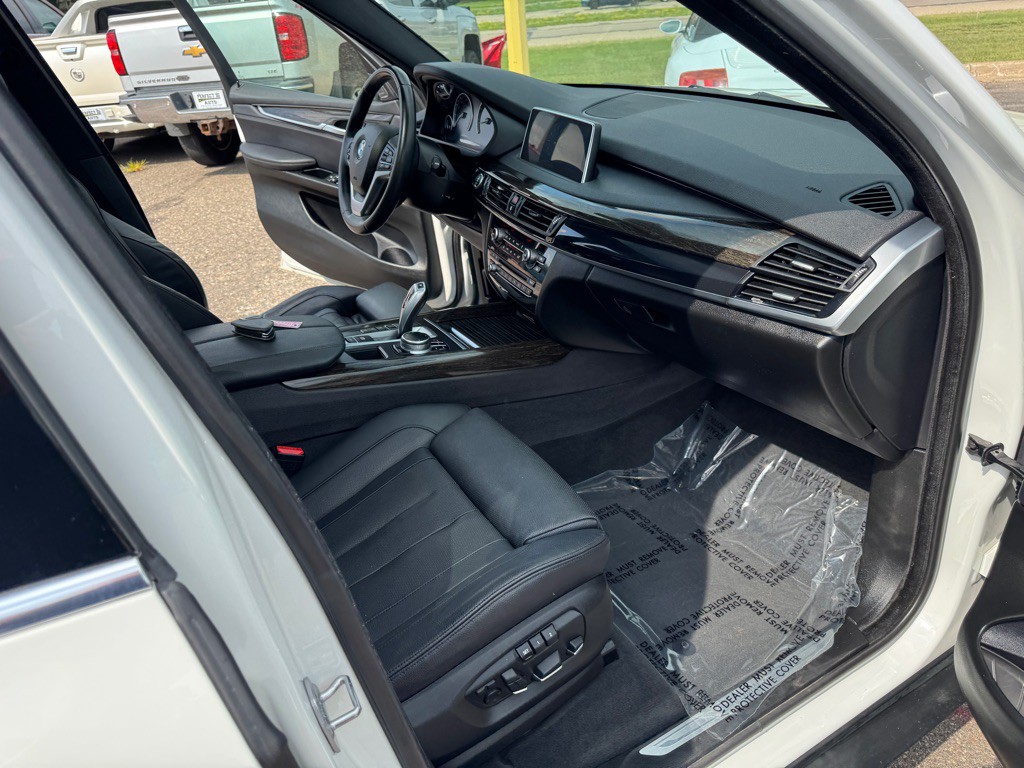 2017 BMW X5 Image 37