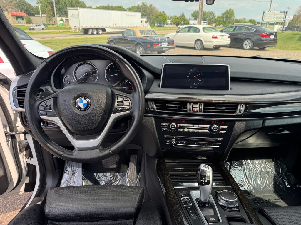 2017 BMW X5 Image 42