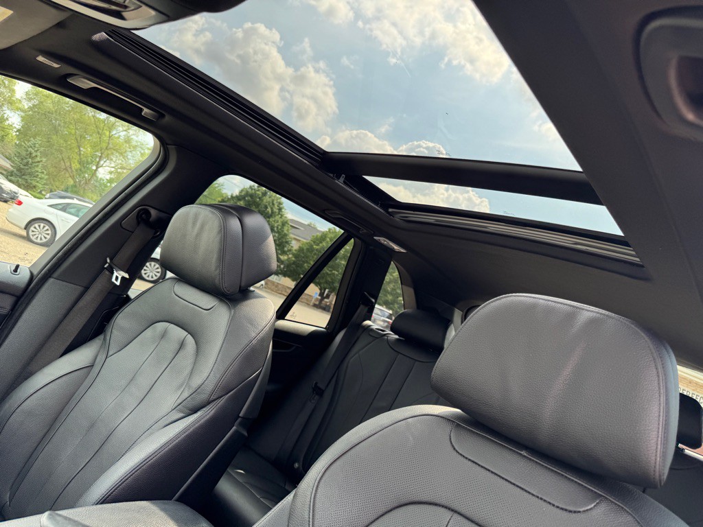 2017 BMW X5 Image 43