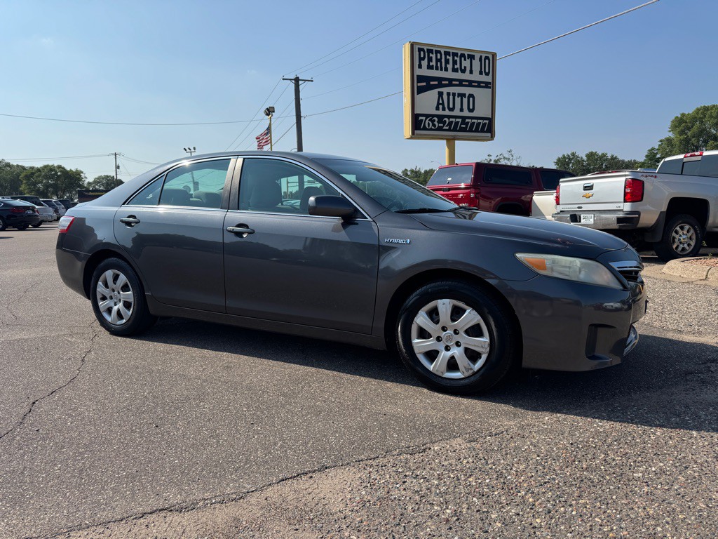 2011 Toyota Camry Image 3