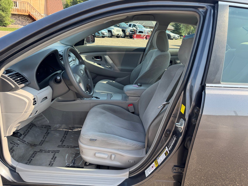 2011 Toyota Camry Image 20