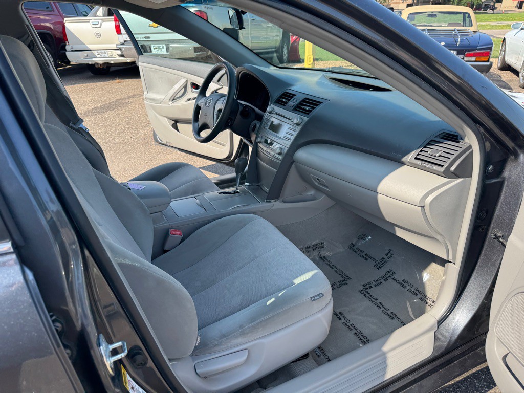 2011 Toyota Camry Image 31