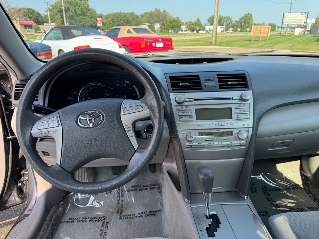 2011 Toyota Camry Image 35