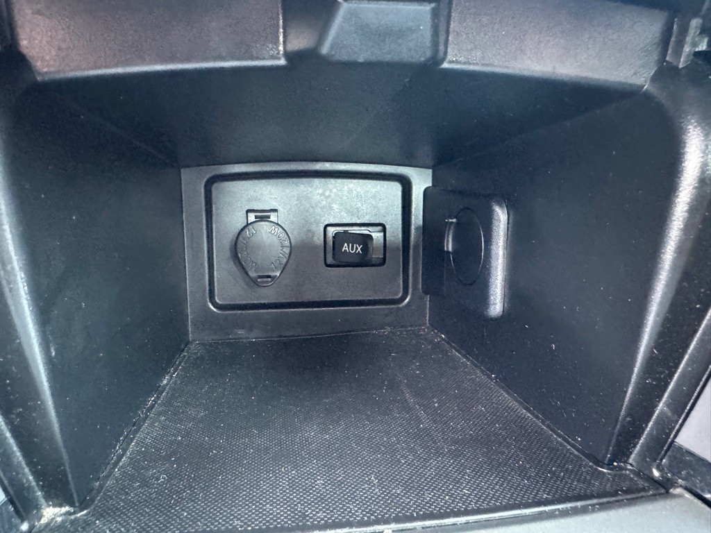 2011 Toyota Camry Image 38