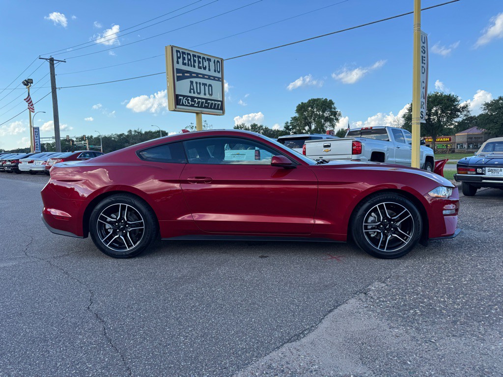 2022 Ford Mustang Image 3