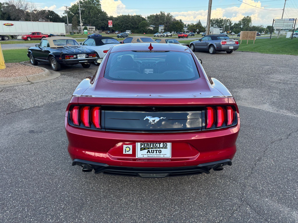 2022 Ford Mustang Image 6
