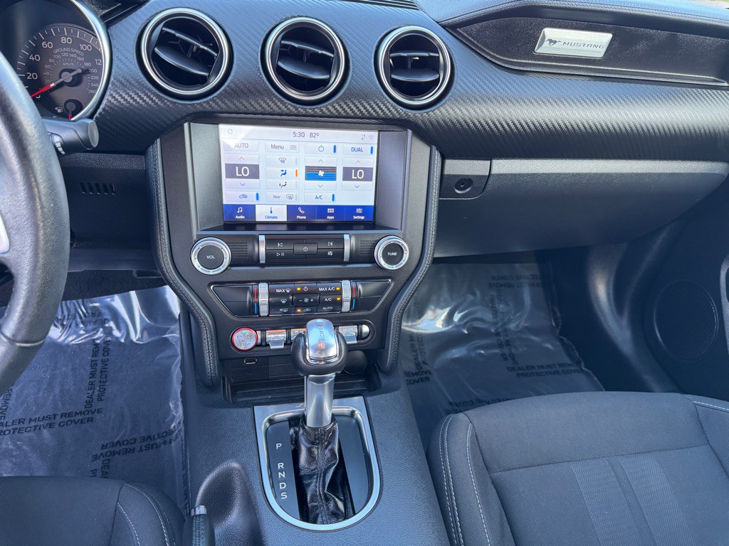 2022 Ford Mustang Image 26
