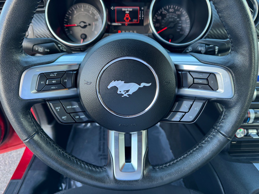 2022 Ford Mustang Image 36