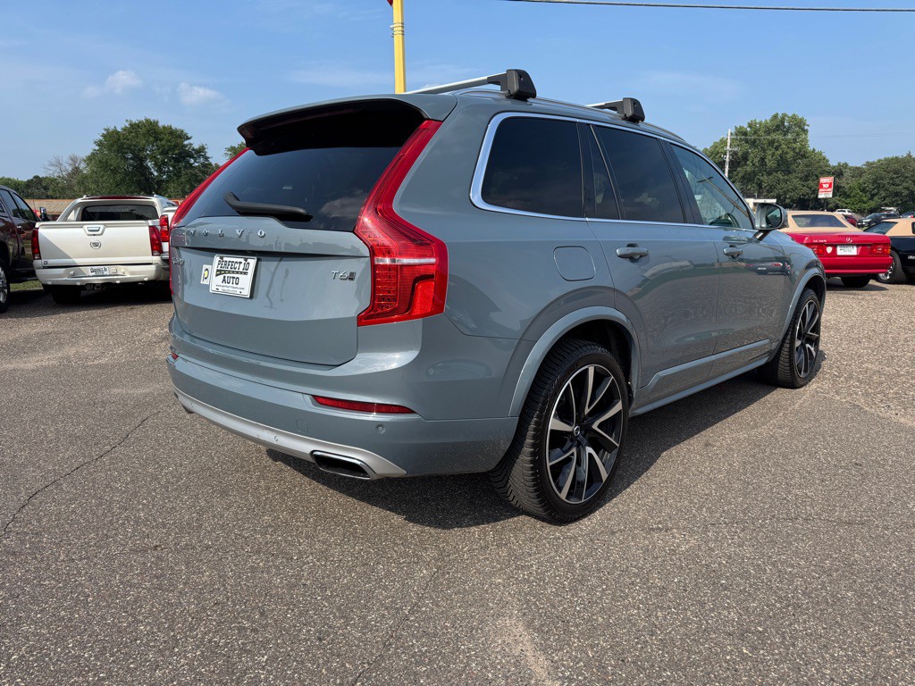 2020 Volvo XC90 Image 6