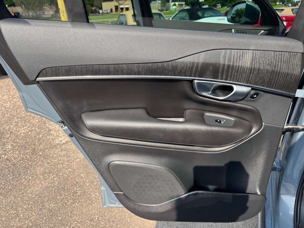 2020 Volvo XC90 Image 28