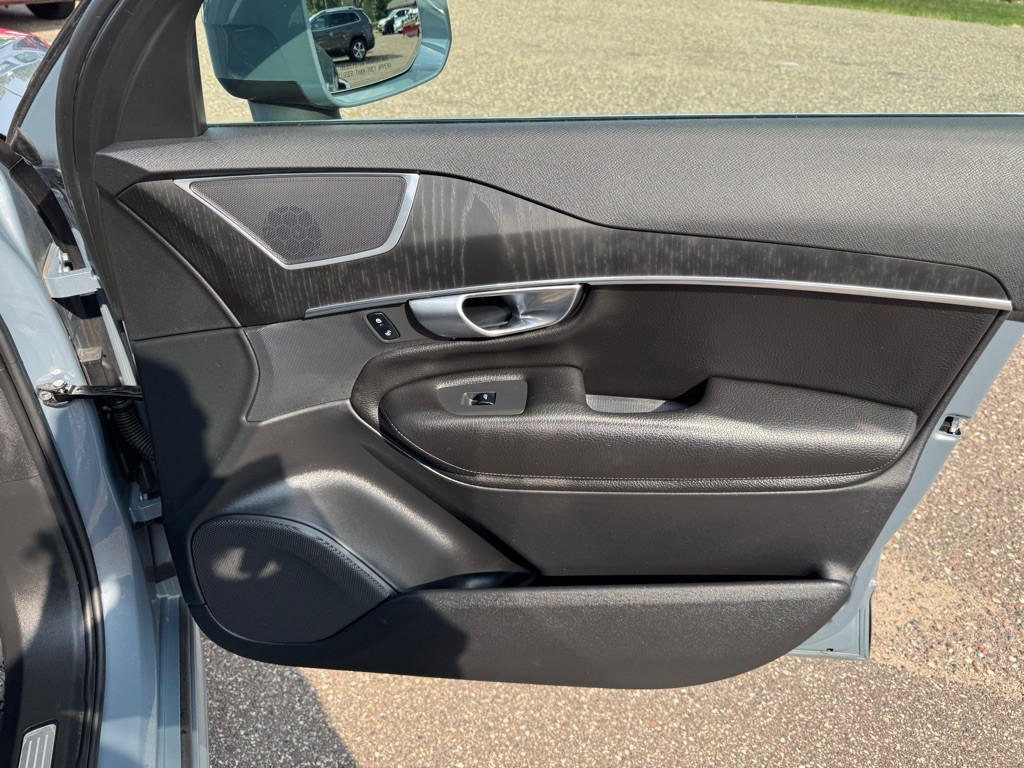 2020 Volvo XC90 Image 39