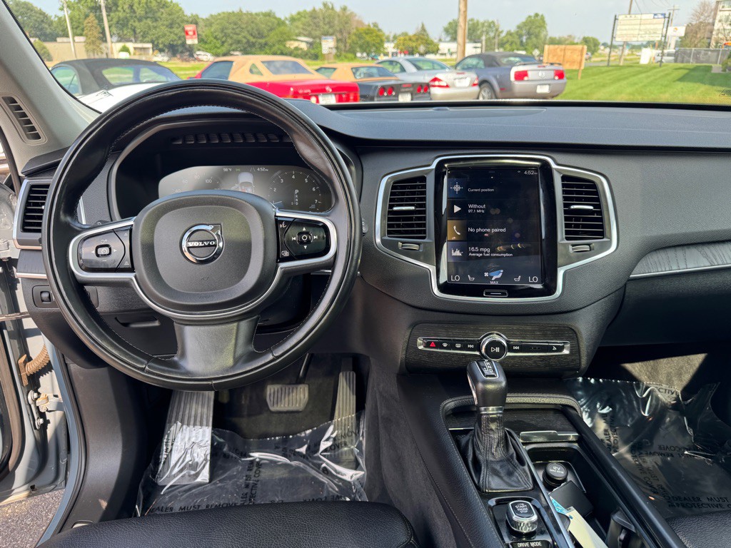 2020 Volvo XC90 Image 42