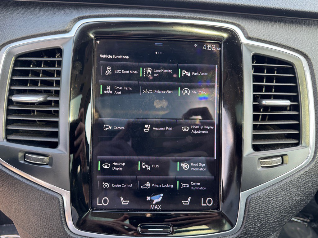 2020 Volvo XC90 Image 52