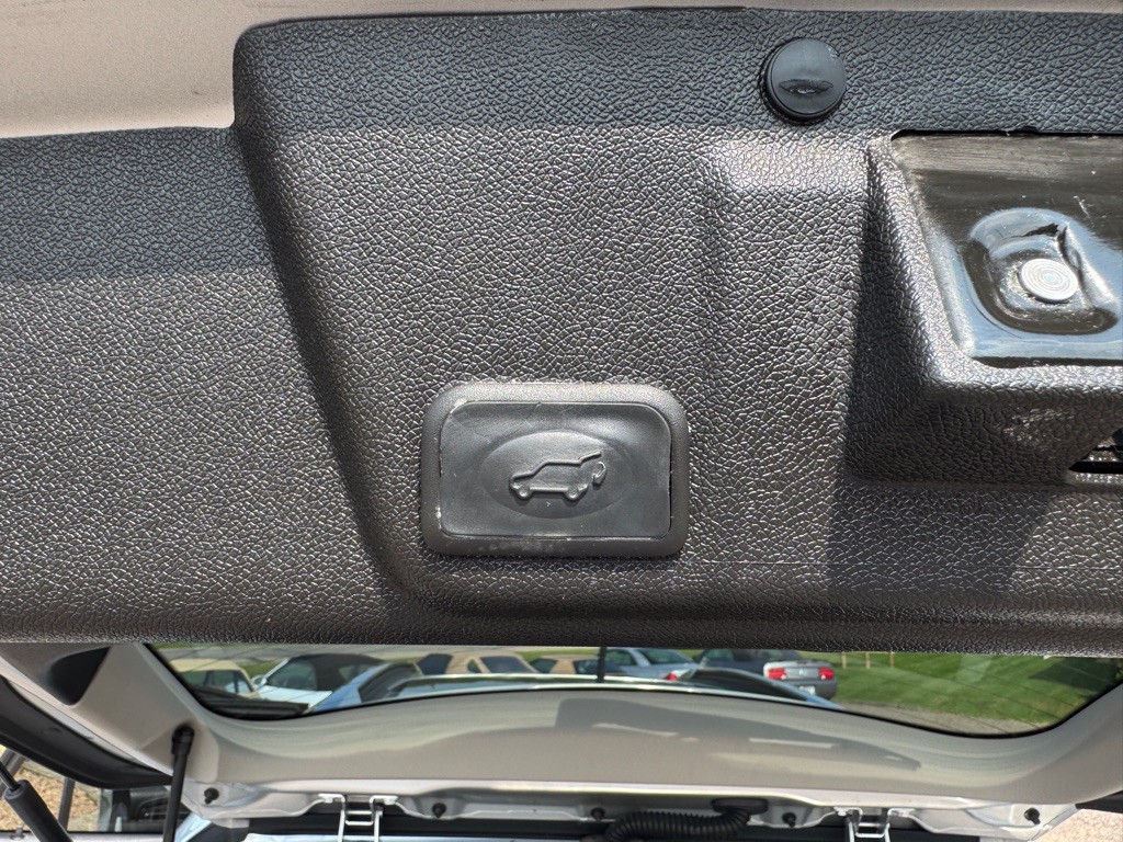 2013 Buick Enclave Image 32