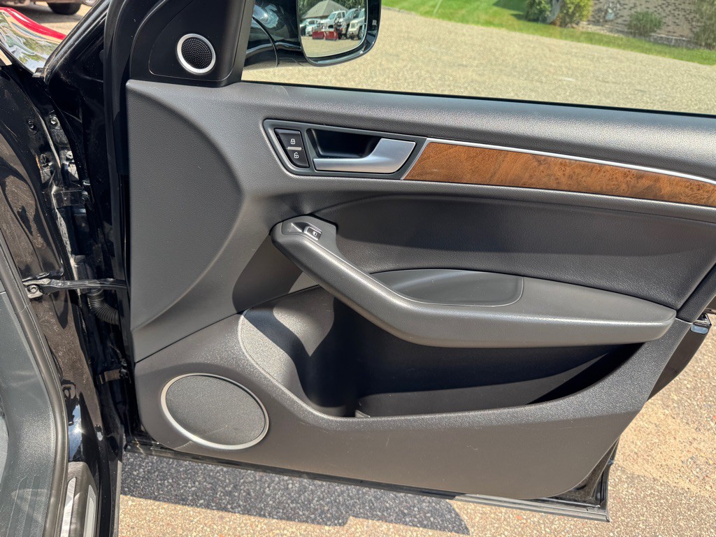 2017 Audi Q5 Image 37