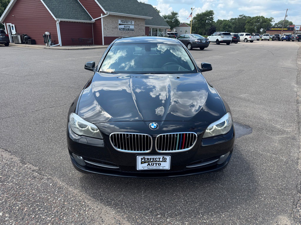 2013 BMW 5 Series Image 16