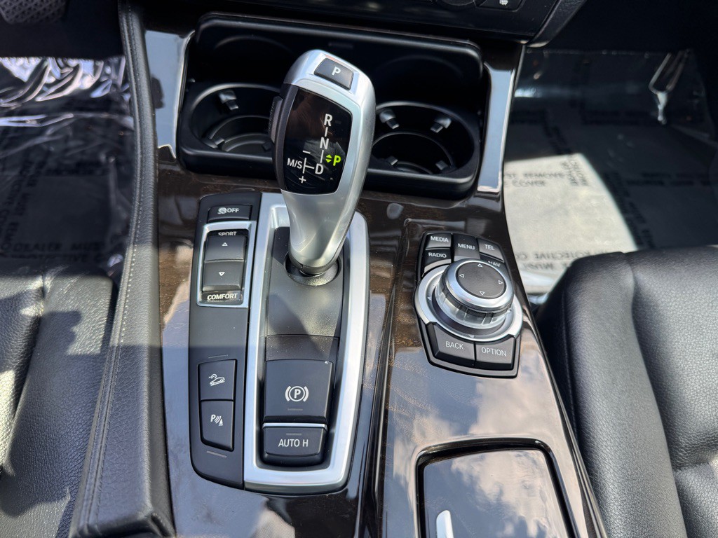 2013 BMW 5 Series Image 39