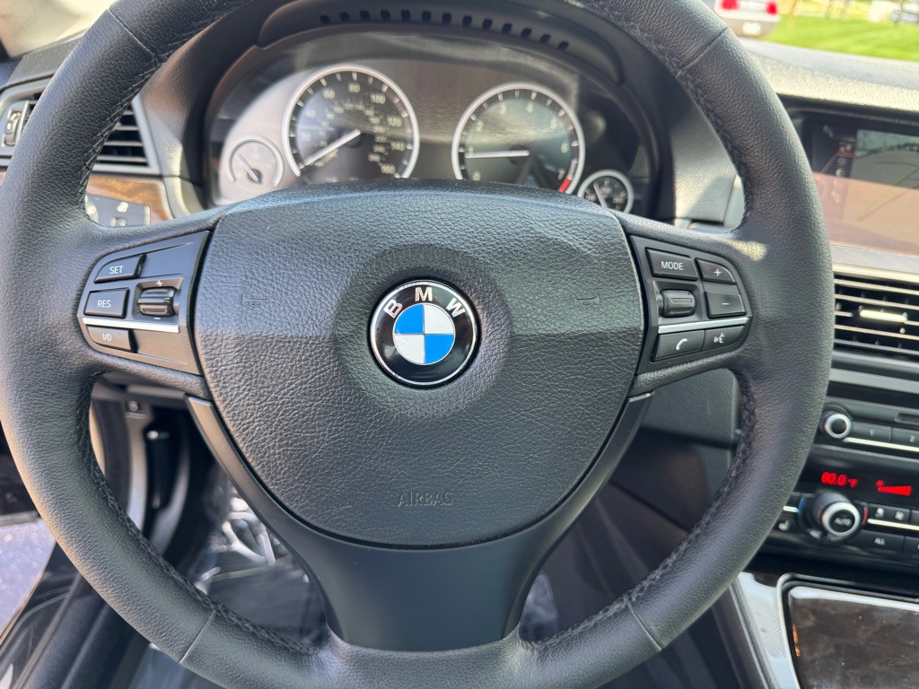 2013 BMW 5 Series Image 49