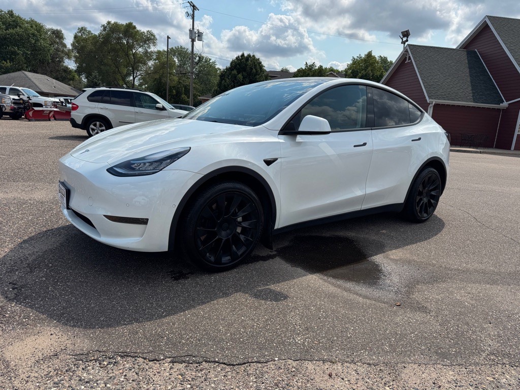 2022 Tesla Model Y Image 13