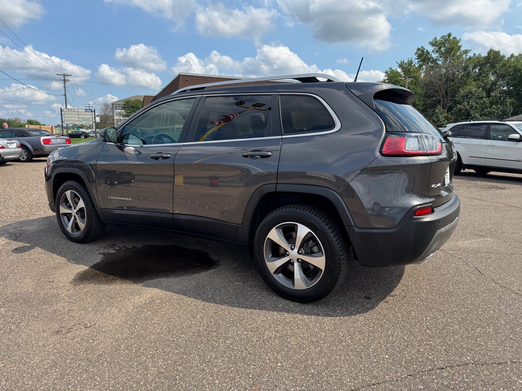 2020 Jeep Cherokee Image 10