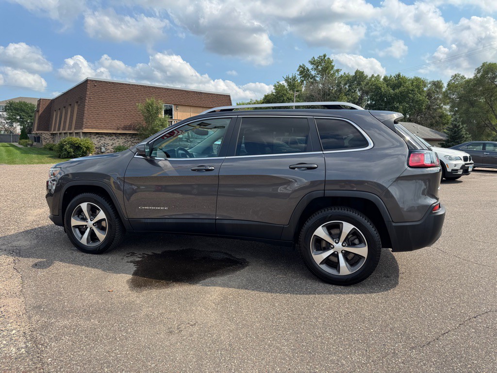 2020 Jeep Cherokee Image 11