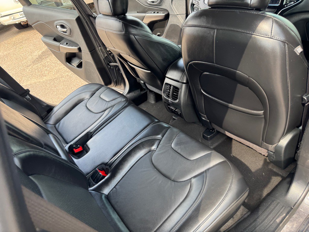 2020 Jeep Cherokee Image 33