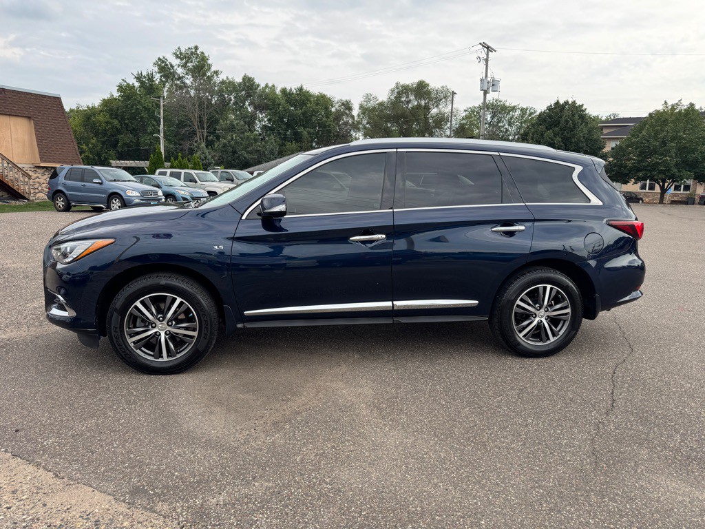 2017 INFINITI QX60 Image 9
