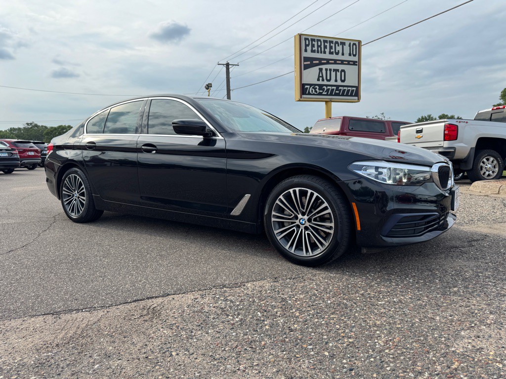 2019 BMW 5 Series Image 2