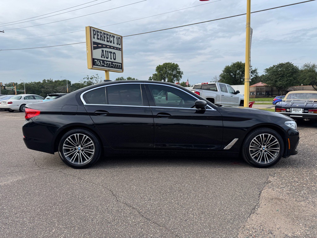 2019 BMW 5 Series Image 3