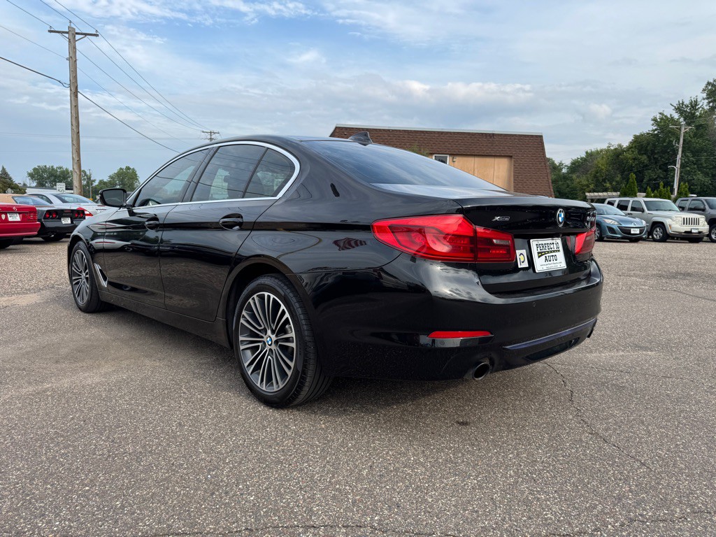 2019 BMW 5 Series Image 7