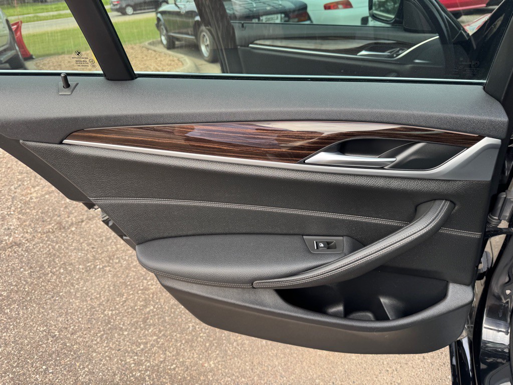 2019 BMW 5 Series Image 25