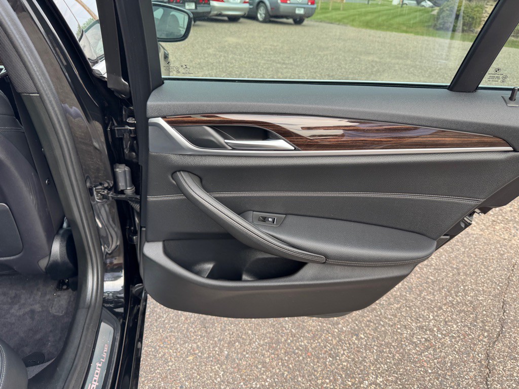 2019 BMW 5 Series Image 28