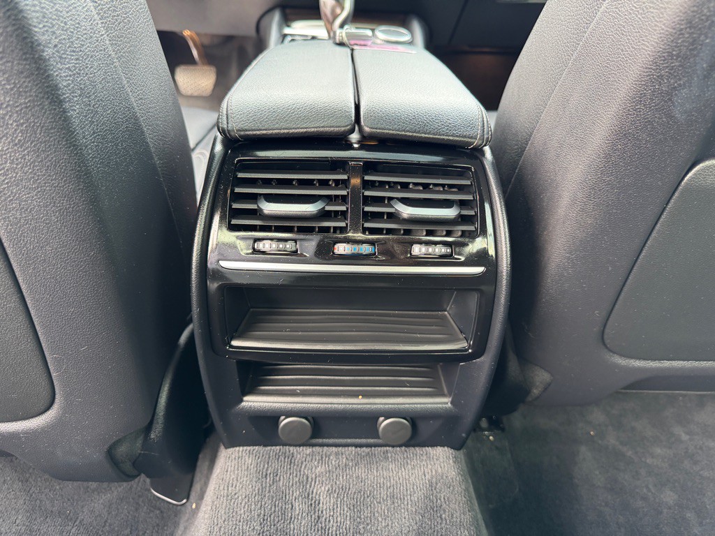 2019 BMW 5 Series Image 33