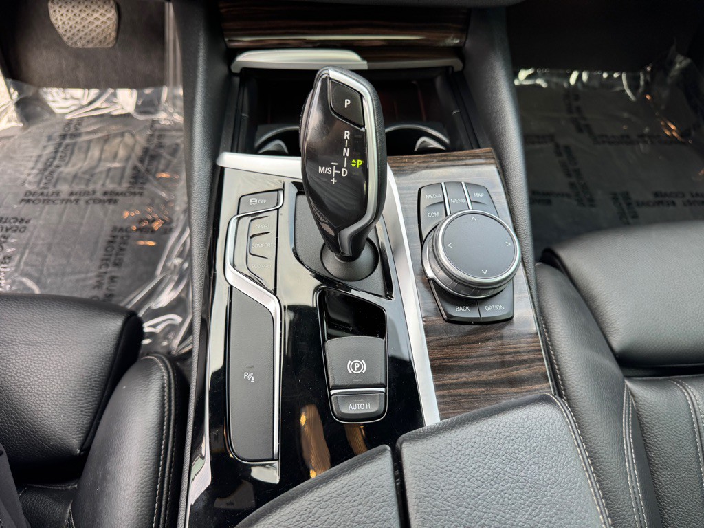 2019 BMW 5 Series Image 38
